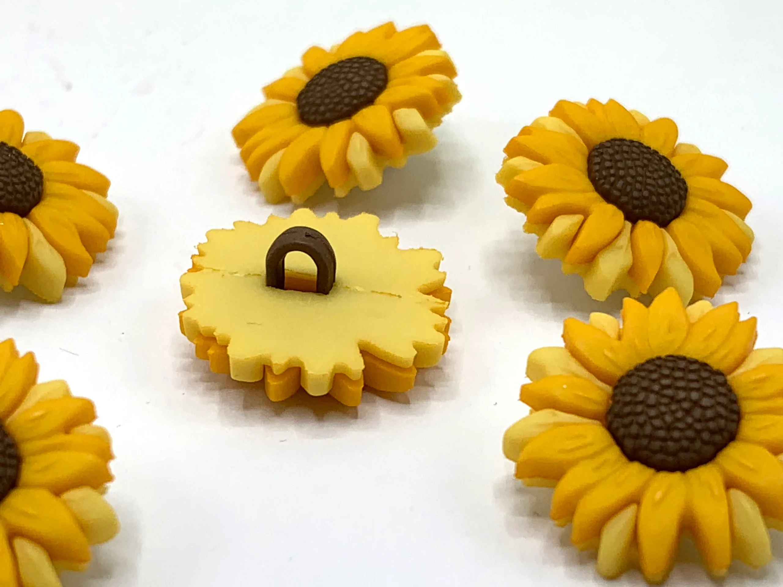 Sunflowers button pack
