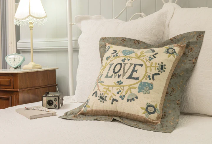 Make It Blue Wall Hanging Bundle: Book, Kit & Heart Hanger